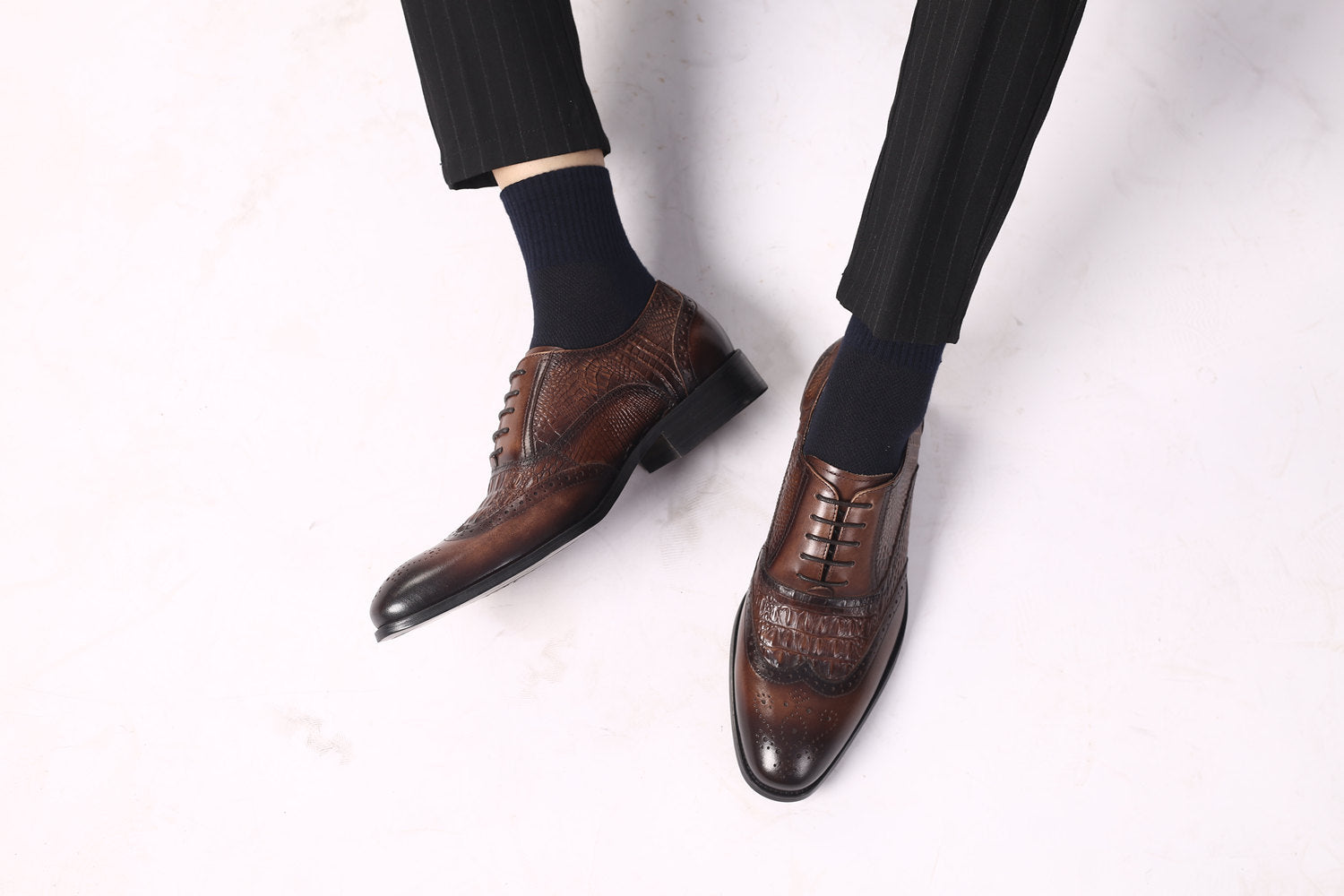 WildKing Herren Oxford Schuhe 3066 – Crocodile Style & Retro