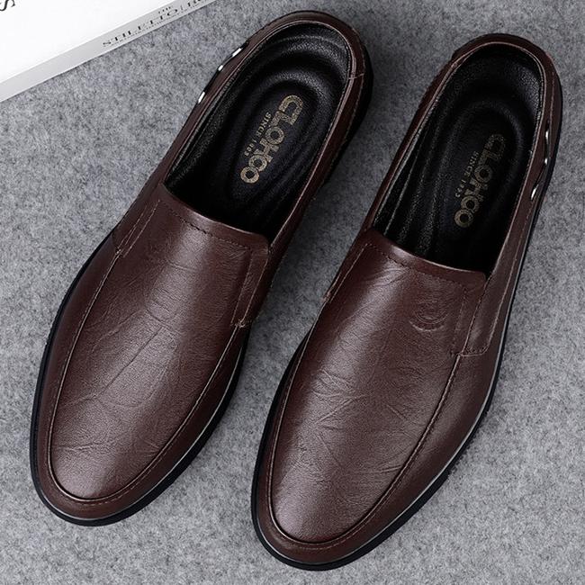 Wildking Herren Leder Business Casual Slip-On Loafers 7.0
