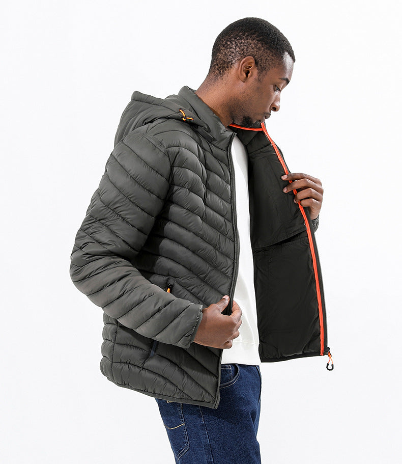 Wildking Herren Superleichte & Extra Flauschige Jacke mit Abnehmbarer Kapuze Q3015