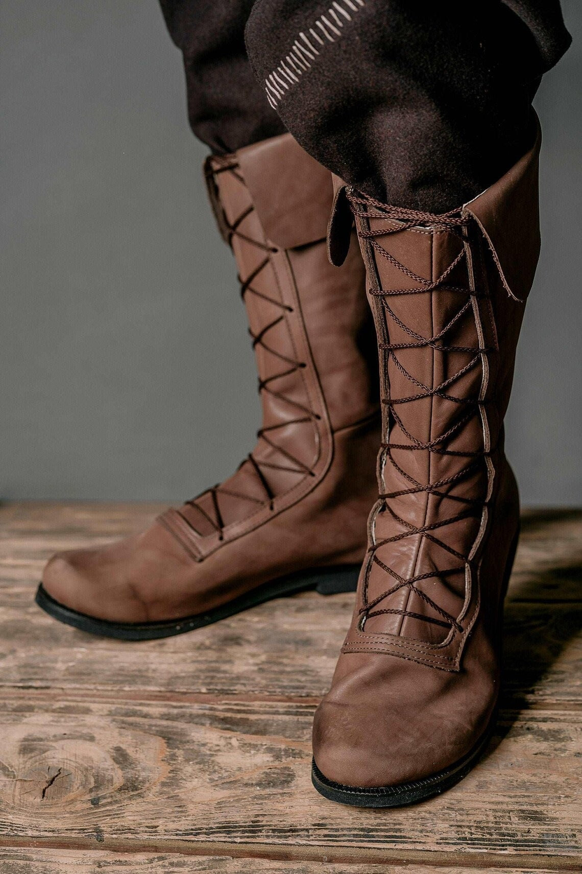 WildKing Herren Vintage Mittelalter Renaissance Stiefel B1540