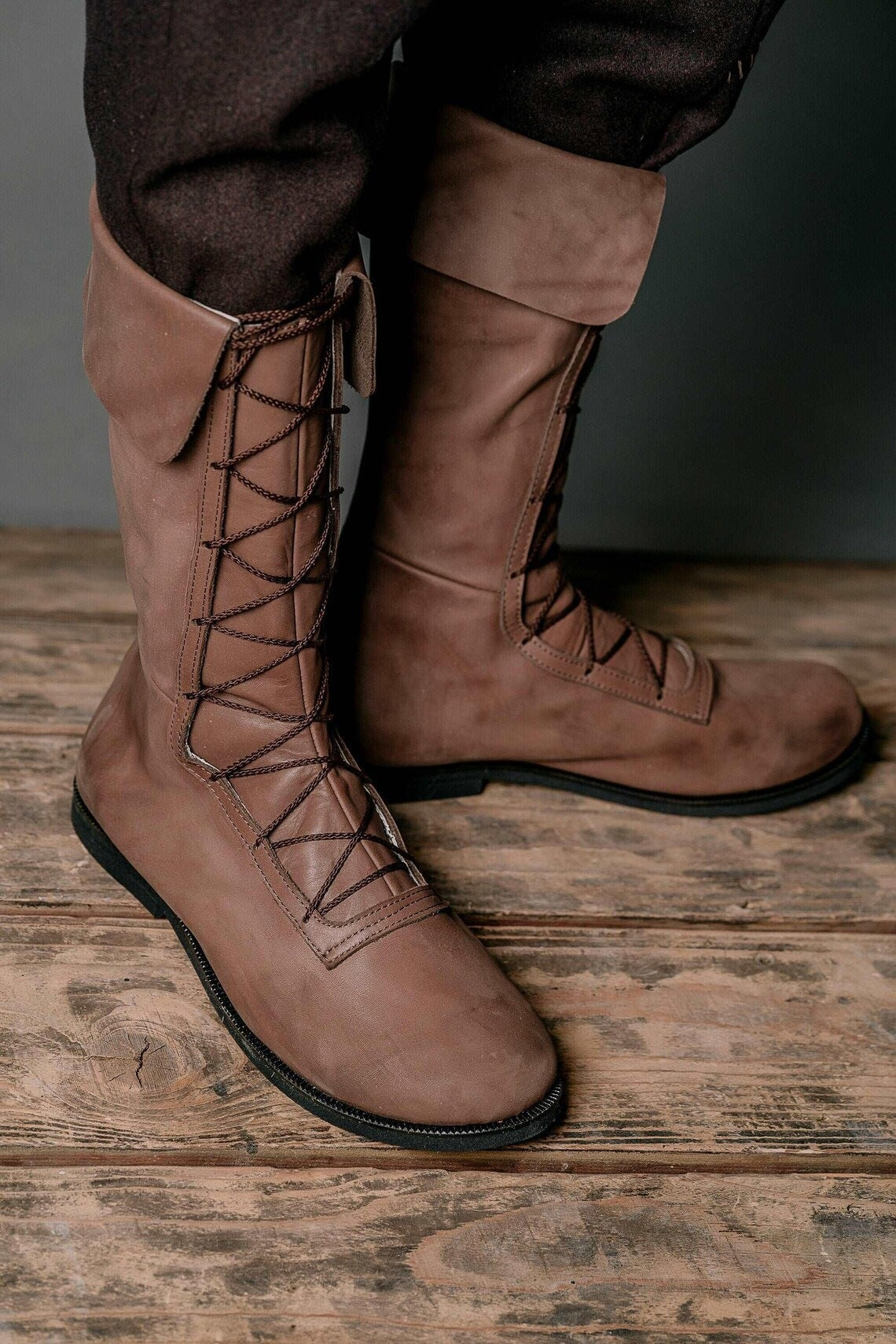 WildKing Herren Vintage Mittelalter Renaissance Stiefel B1540