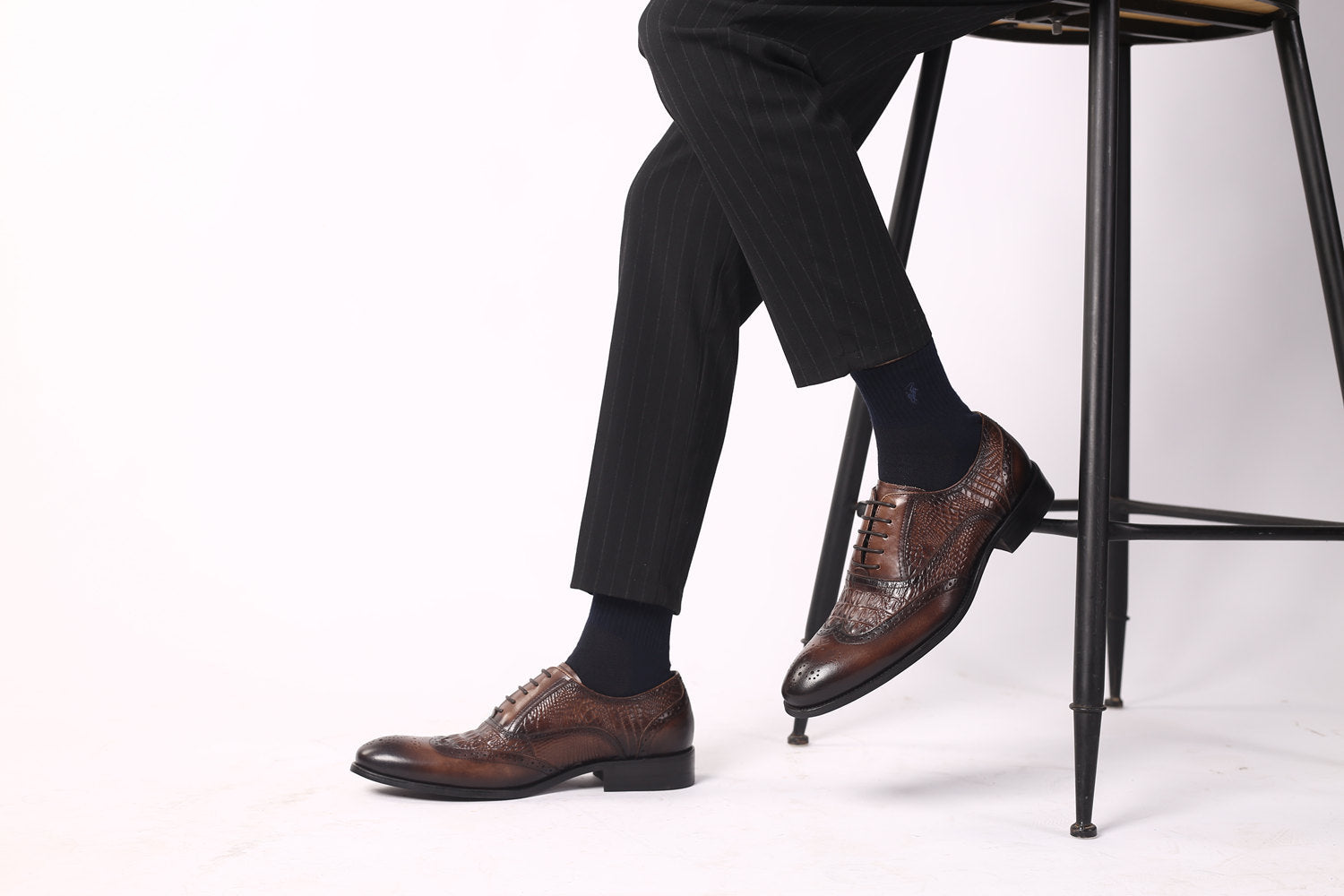 WildKing Herren Oxford Schuhe 3066 – Crocodile Style & Retro