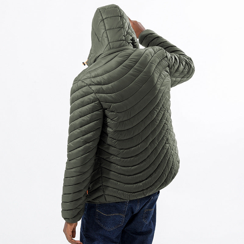 Wildking Herren Superleichte & Extra Flauschige Jacke mit Abnehmbarer Kapuze Q3015